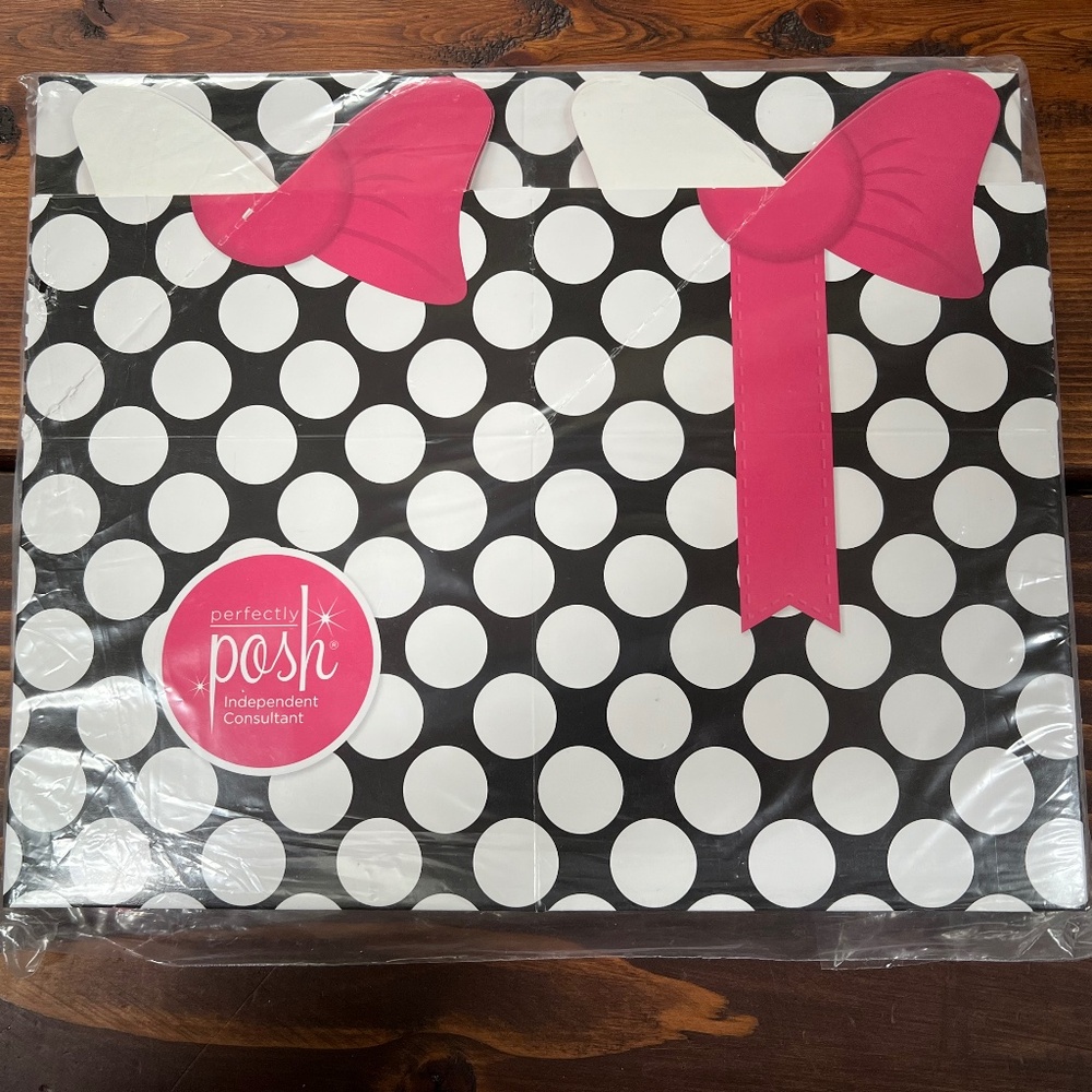 Perfectly Posh gift boxes - Picture 2 of 2